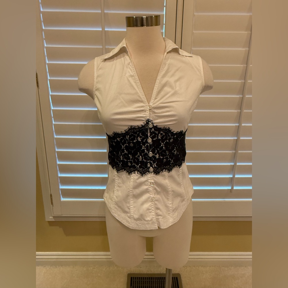 White House Black Market Top (Size XS)